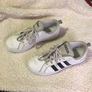 Adidas 7.5 in men’s (9 in woman’s)